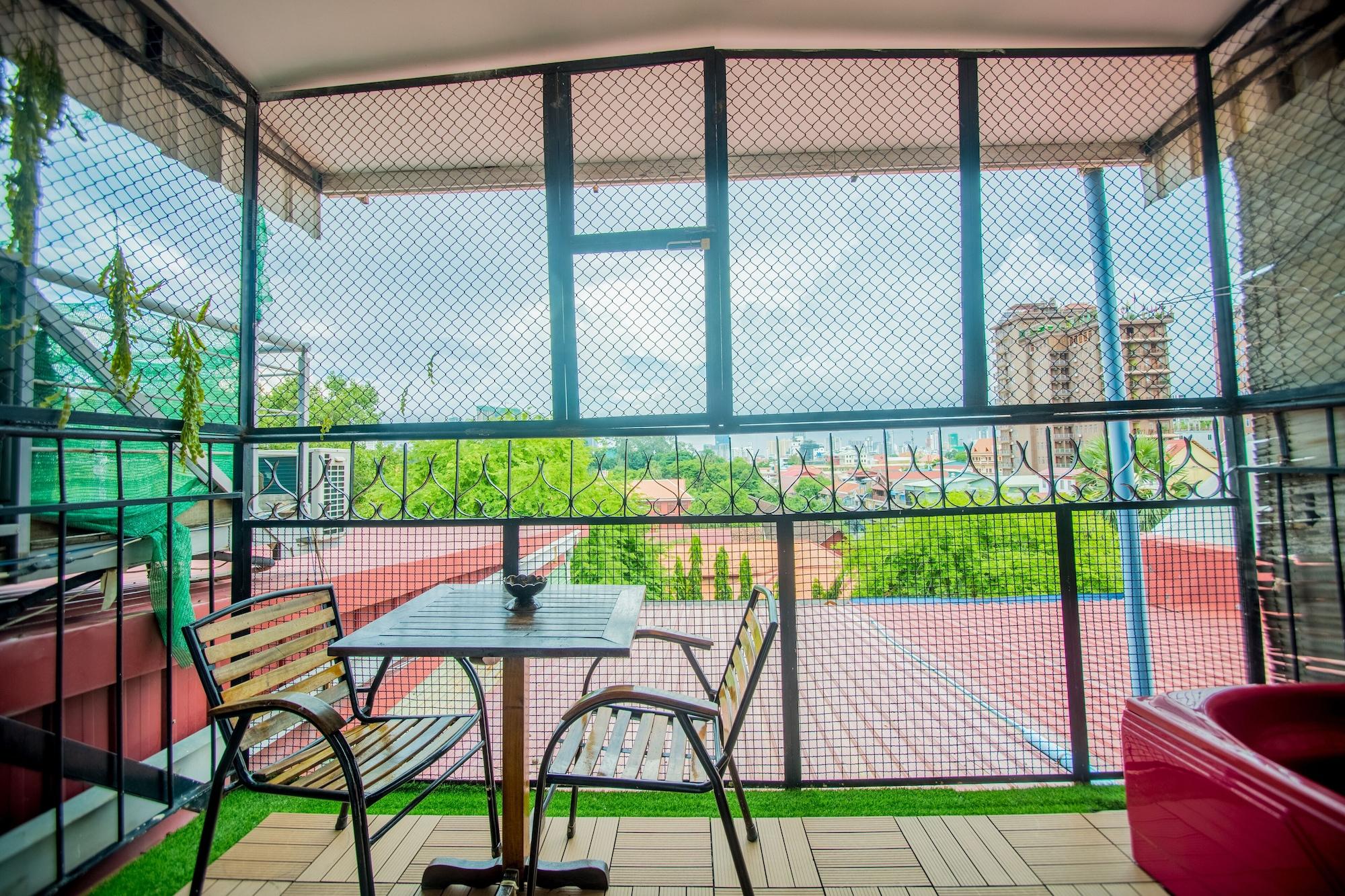 ดิ อาร์ติสต์ เรสซิเดนซ์ Hotel พนมเปญ ภายนอก รูปภาพ